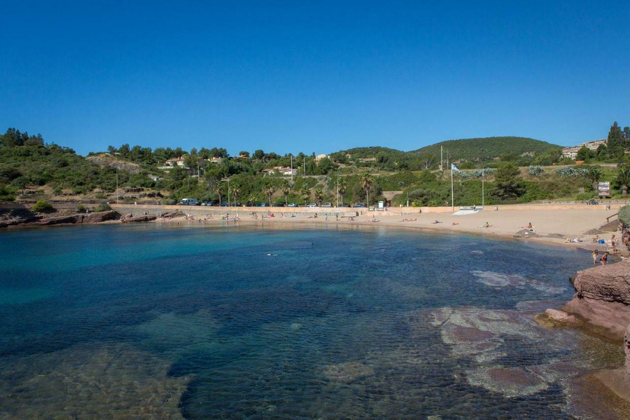 Cap Esterel Appartement Climatise Dans Le Centre Du Village Vacances Drammont Dış mekan fotoğraf